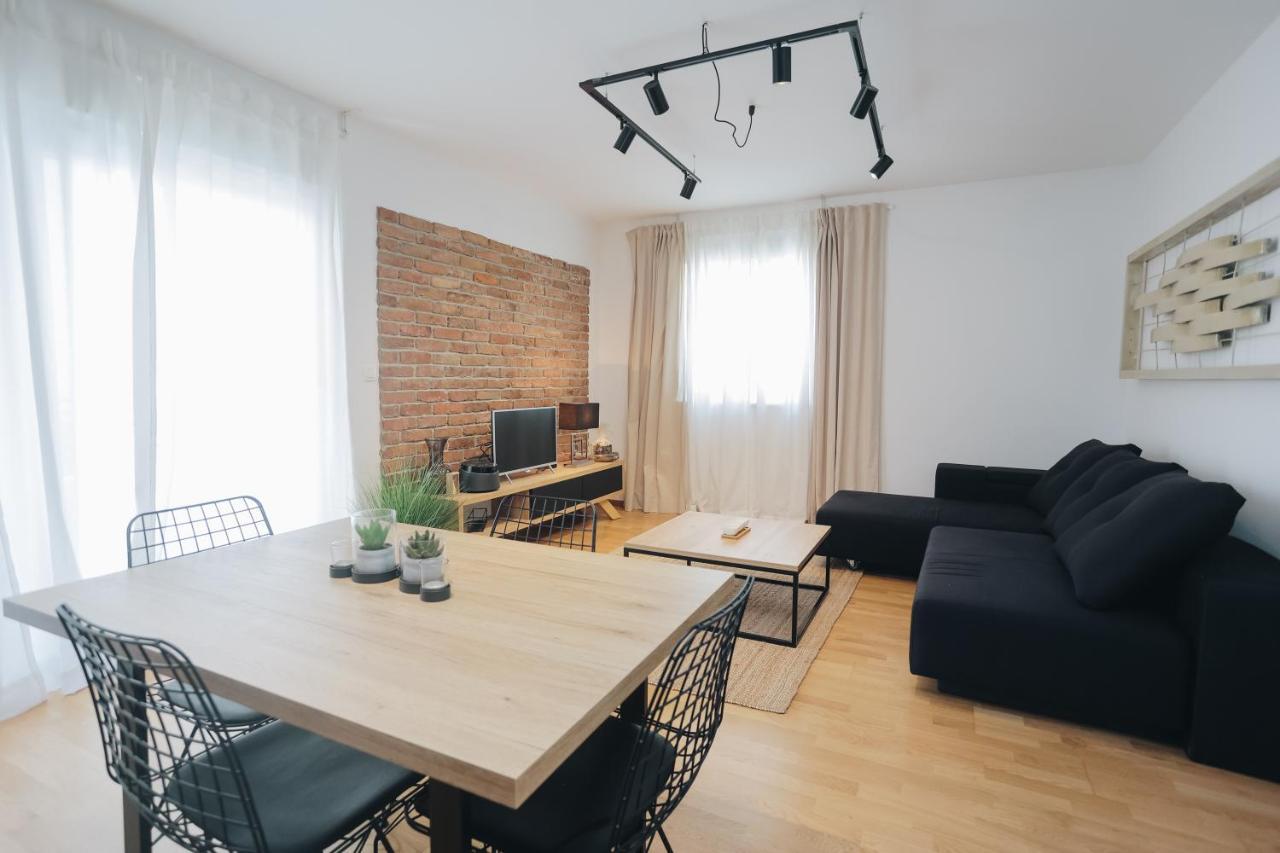 Apartman Tema Apartment Podstrana Luaran gambar